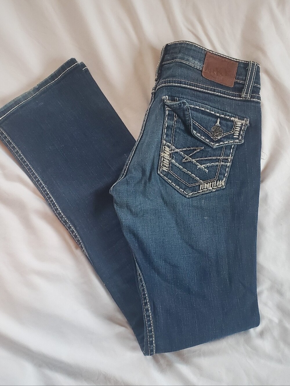 BKE Sabrina Women's Distressed Bootcut Embroidered Jeans, Sz 26x31-1/2 (W29/L31)